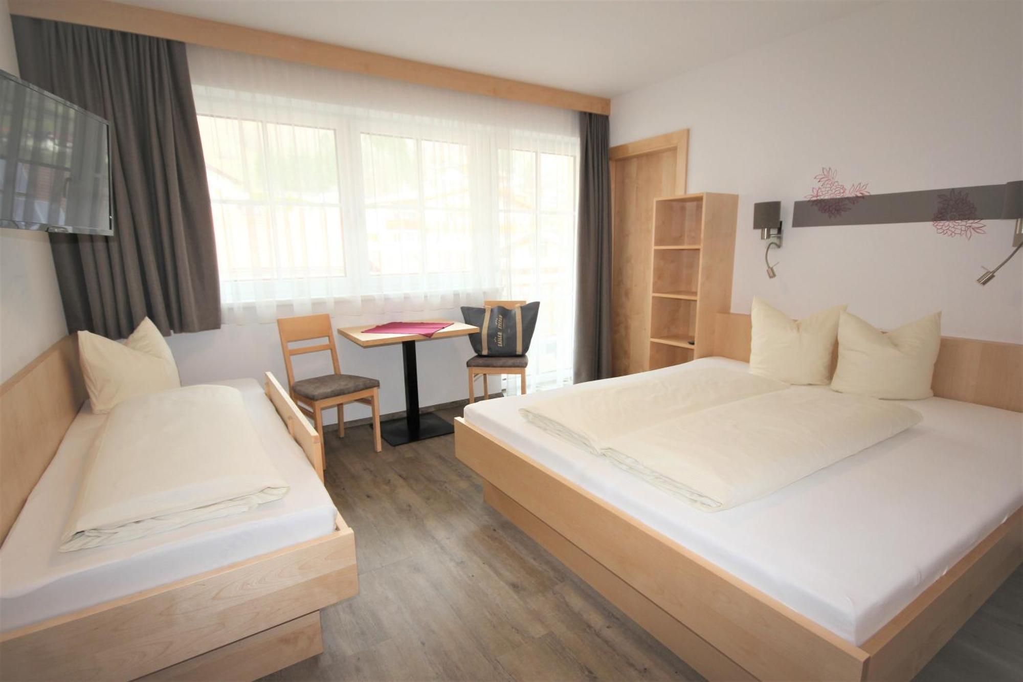 Kinderhotel Stefan เวนส์ ภายนอก รูปภาพ