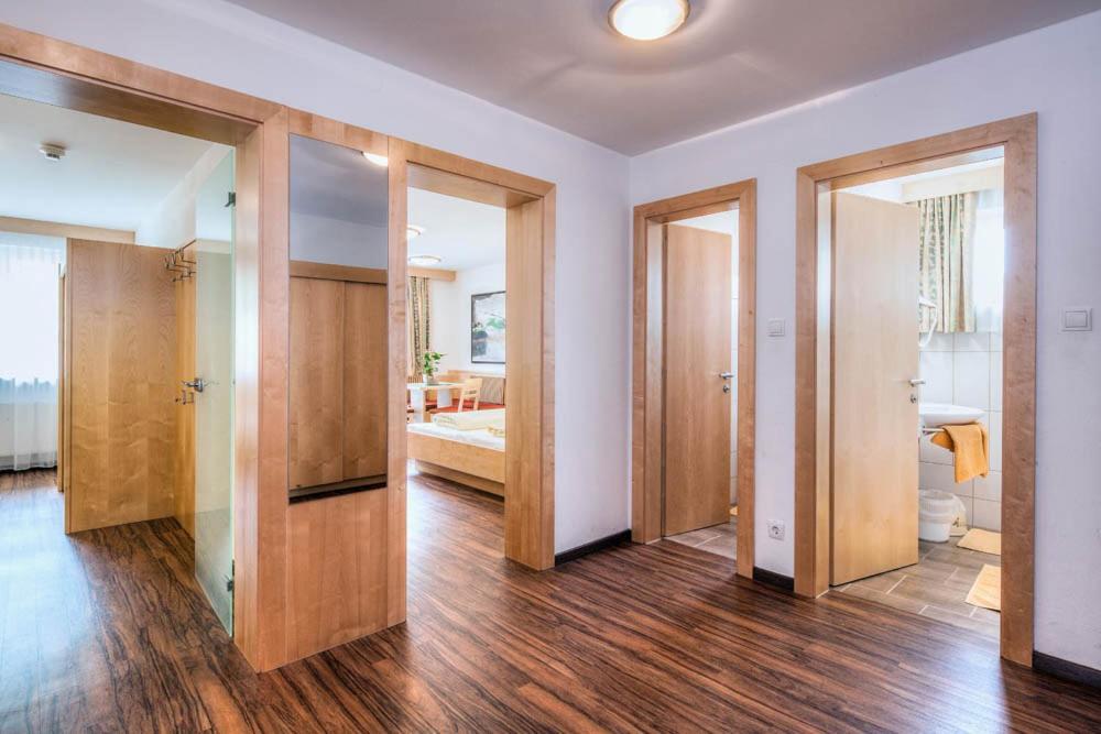 Kinderhotel Stefan เวนส์ ภายนอก รูปภาพ