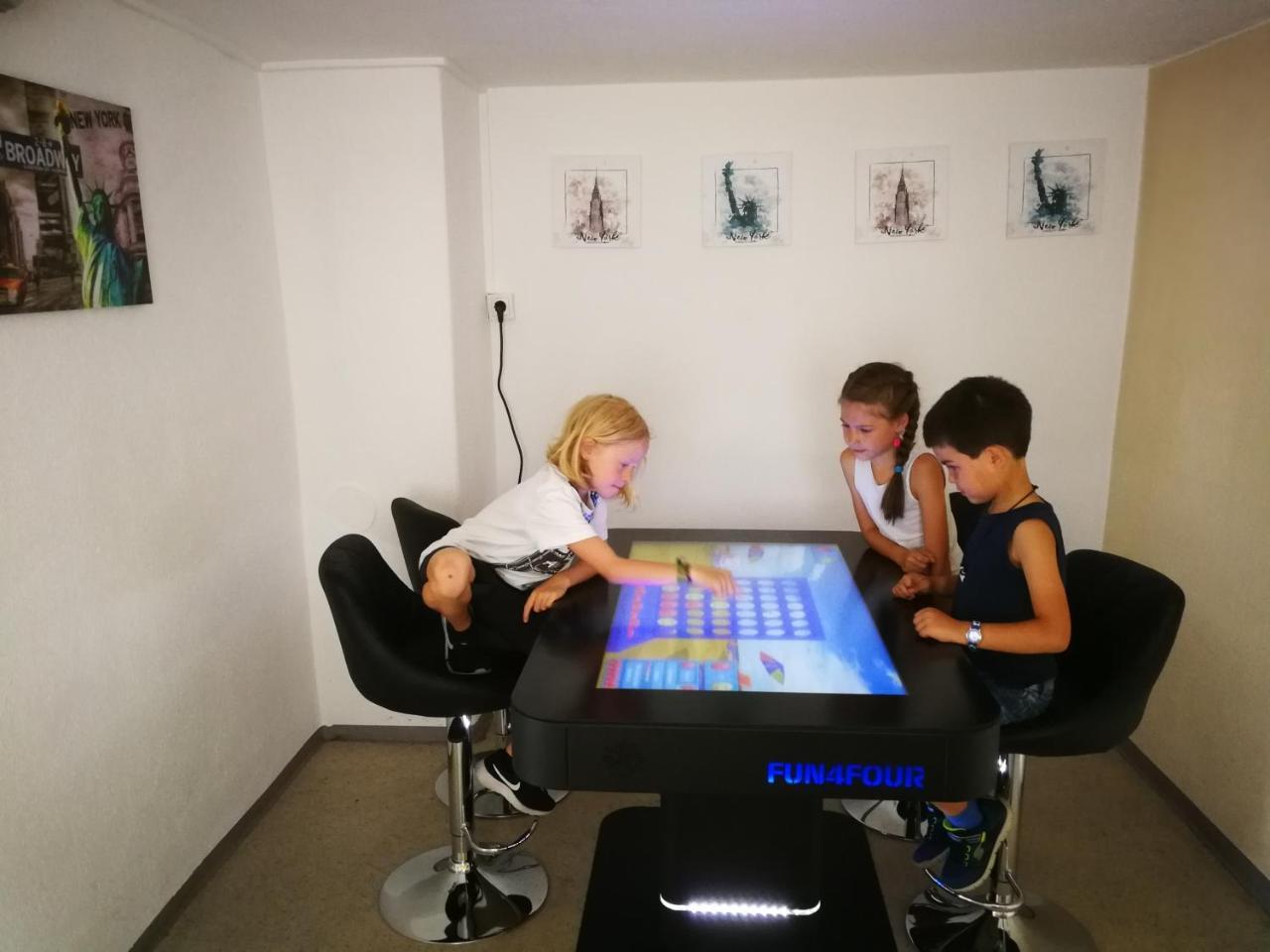 Kinderhotel Stefan เวนส์ ภายนอก รูปภาพ